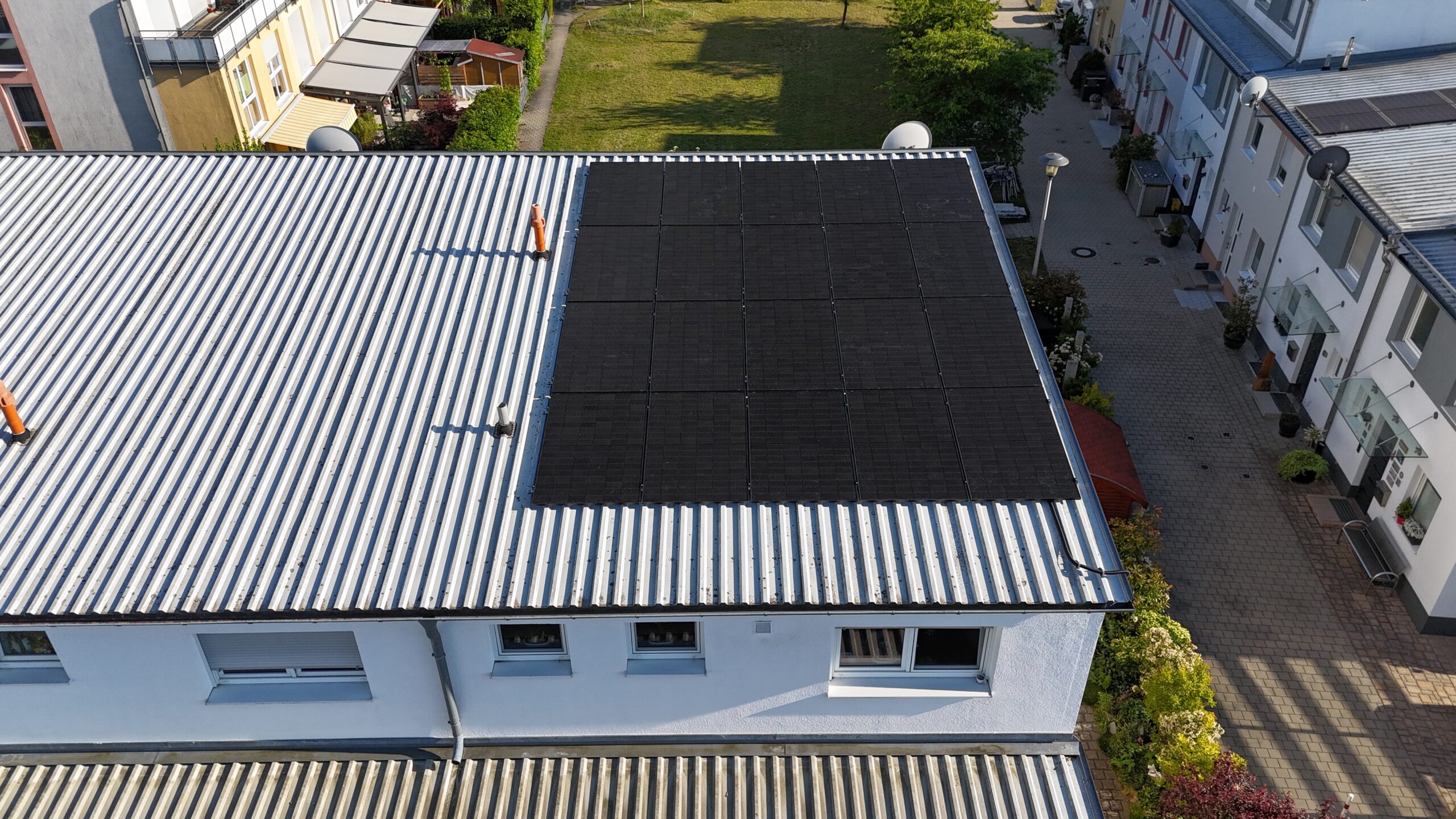 SOLAR-CARPORTS